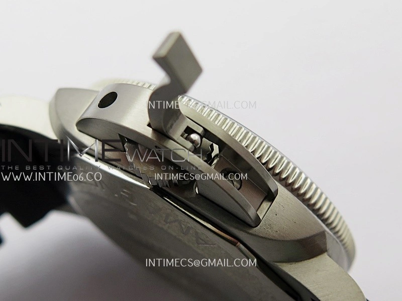 PAM1389 Titanium Submersible Black Ceramic Bezel VSF 1:1 Best Edition Black Dial On Black Rubber Strap P.9010 Clone